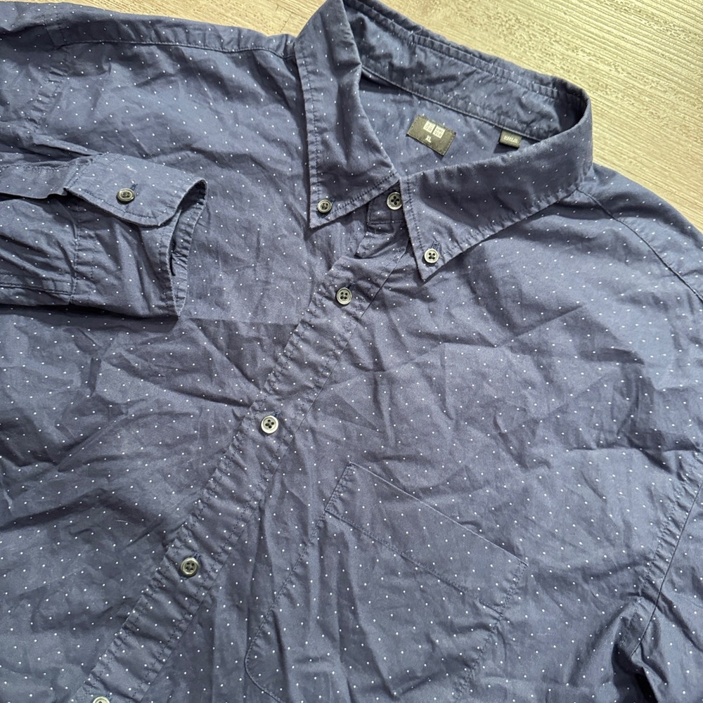 Uniqlo Shirt Mens XL Blue Polka Dot Cotton Long Sleeve Casual Preppy Minimalist